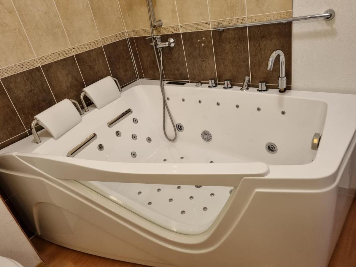 Les Orres 1800 Appartement 4 P Jacuzzi Balneo Prive Vue Piste Piscine Residence Zewnętrze zdjęcie